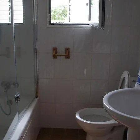 Denia, 4 Dormitorios, 8 Personas - Es-262-12 Villa