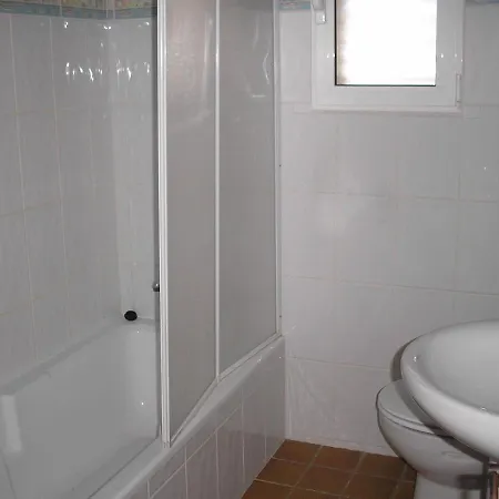 Denia, 4 Dormitorios, 8 Personas - Es-262-12 *